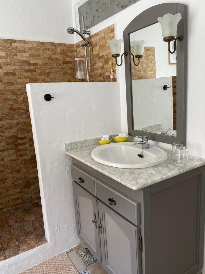 B&B Los Lujos Oria Buitenkant foto