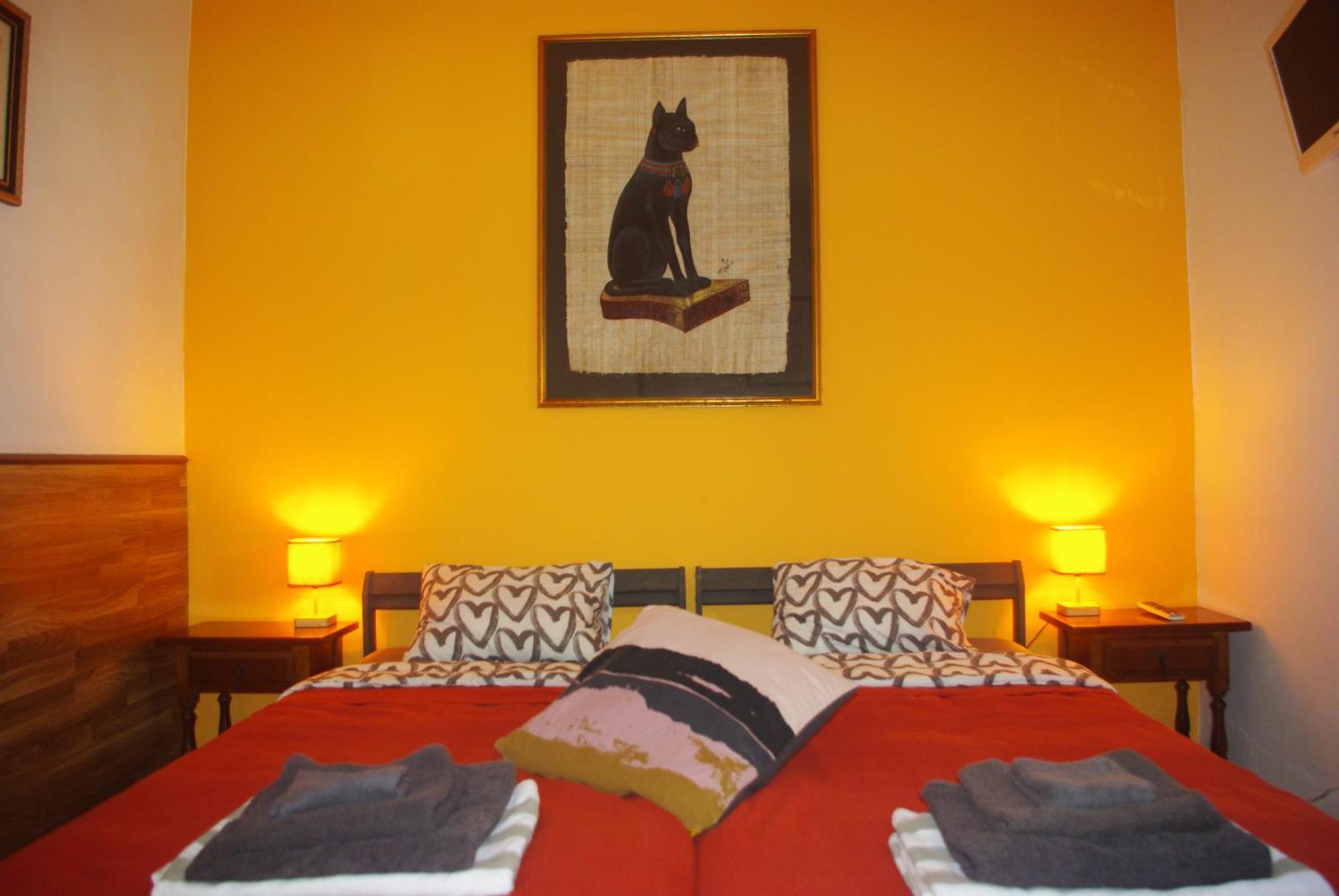 B&B Los Lujos Oria Buitenkant foto