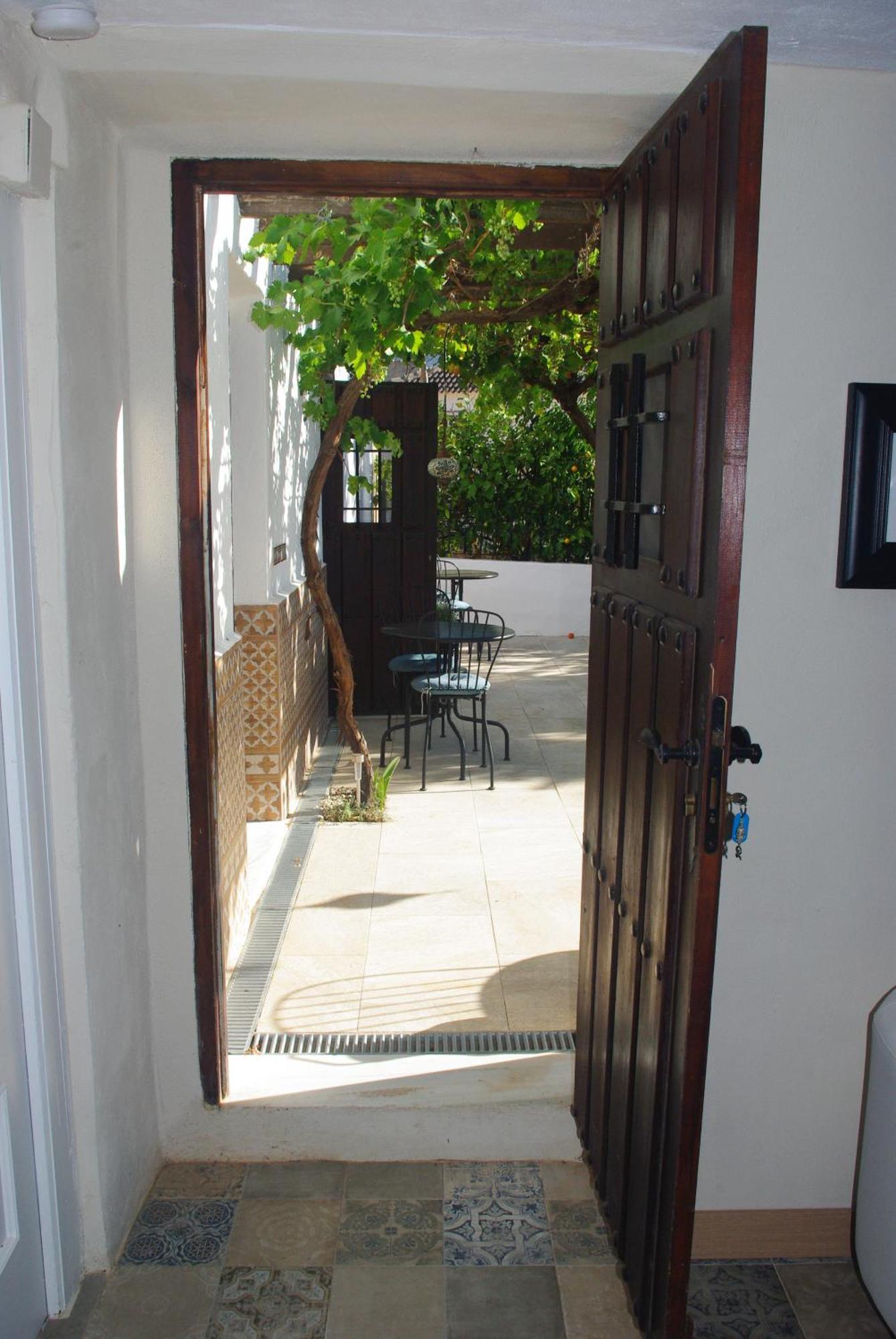 B&B Los Lujos Oria Buitenkant foto